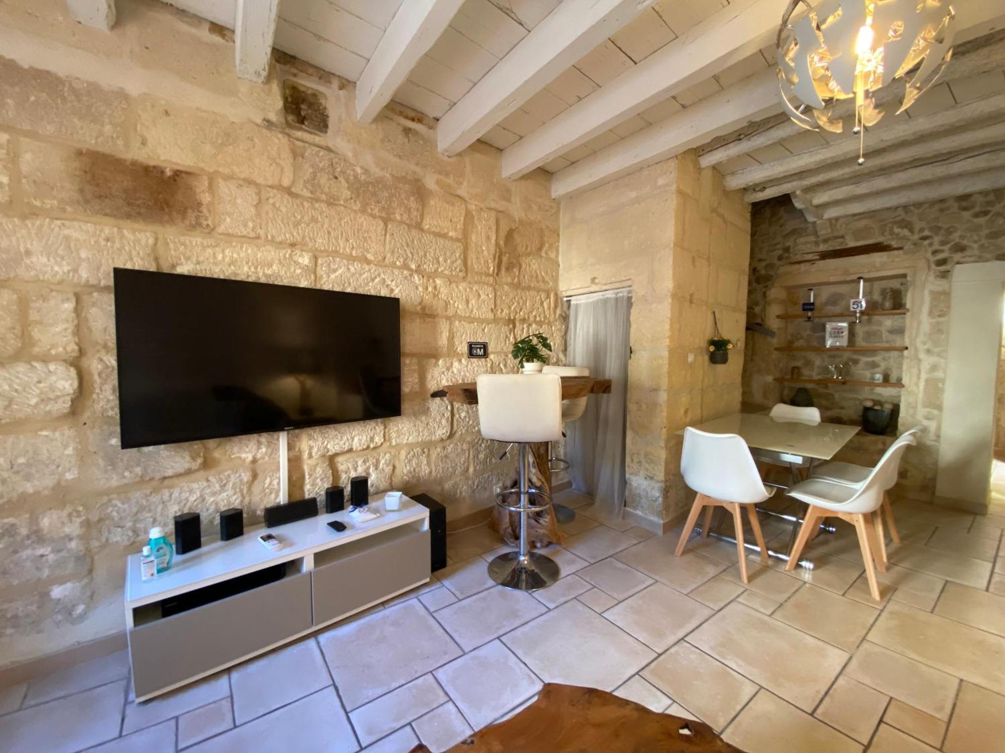 Bienvenue Au 6 - Calme Et Charme De La Pierre. Holiday home *
